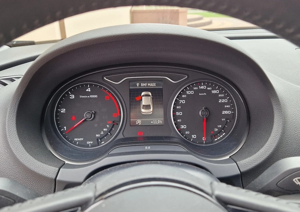Audi A3 cena 61900 przebieg: 199600, rok produkcji 2017 z Garwolin małe 407